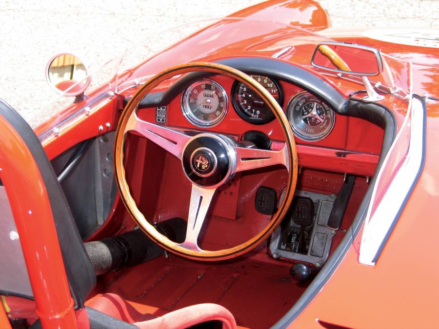 Торпедо Alfa Romeo Spider Veloce Monoposto 1957 года  (фото 8 из 10)